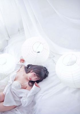 黄色小说明星_720手机在线观看